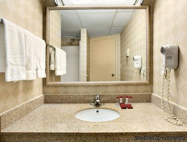 Ramada Moline Hotel East Moline Ruang foto